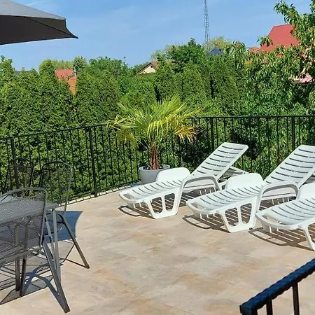 Violetta Vendeghaz Apartment