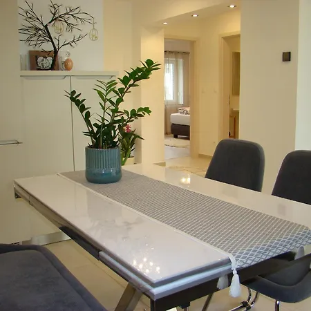 アパート Violetta Vendeghaz *