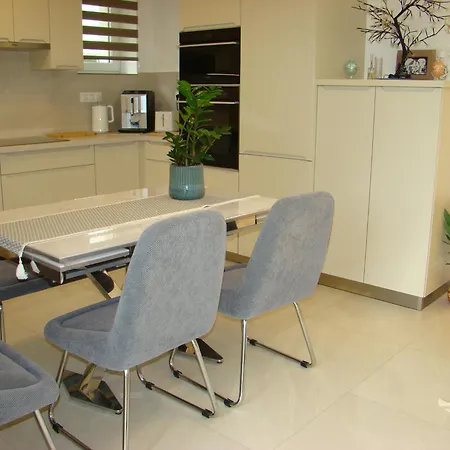 アパート Violetta Vendeghaz ケストヘイ