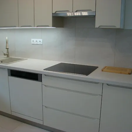 Violetta Vendeghaz アパート ケストヘイ