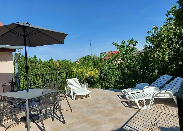 Violetta Vendeghaz 아파트 *