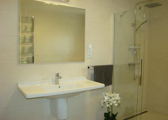 아파트 Violetta Vendeghaz *